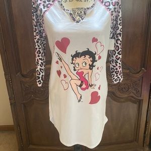 Universal BB Leopard NightShirt